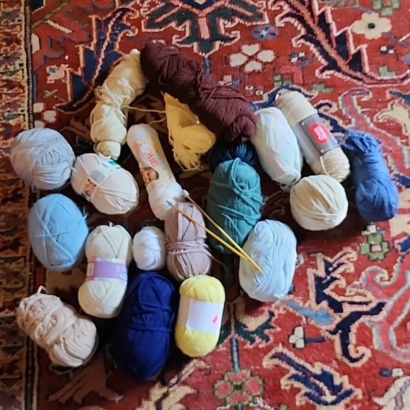 Yarn lot - Picture 3 of 3